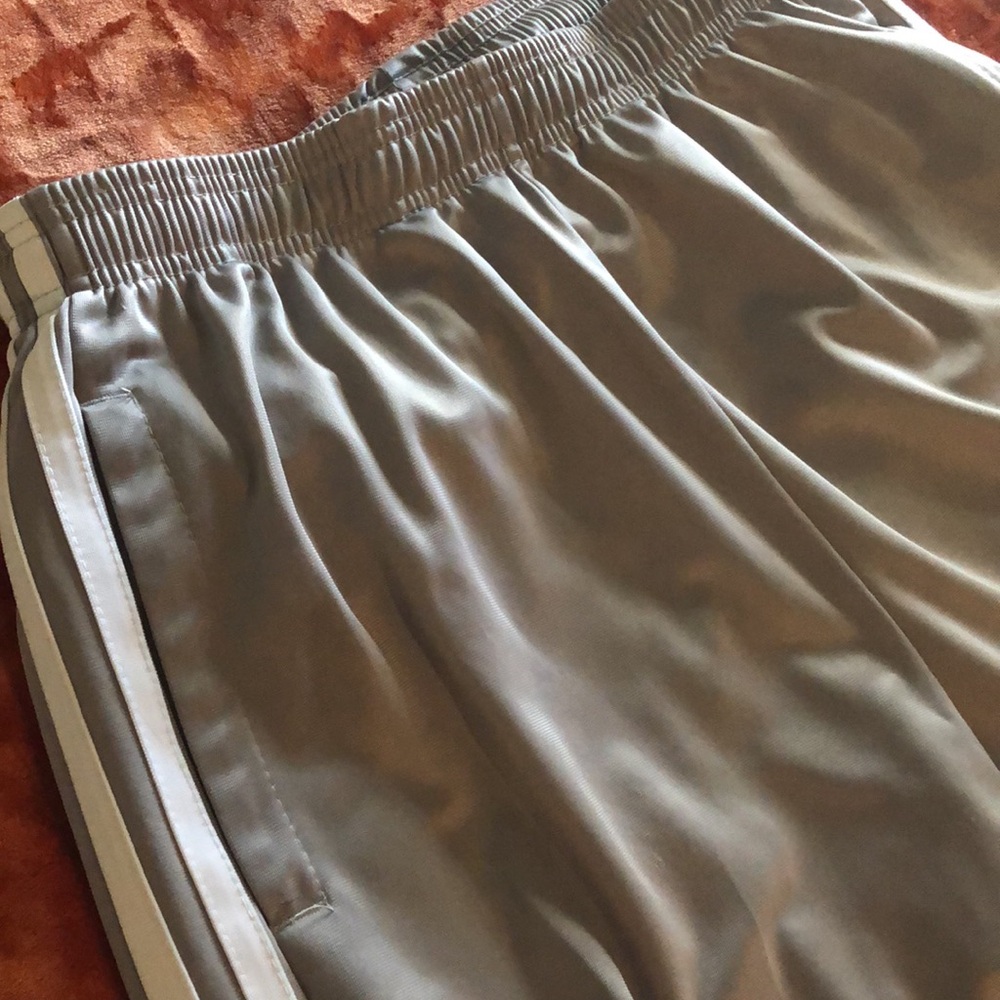 Silver grey pants - Picture 2 of 2